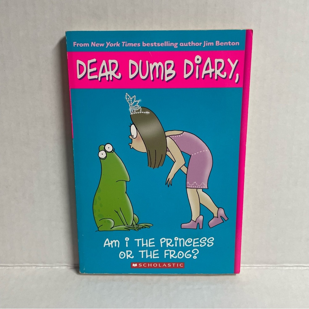 ♦️$3♦️ Dear Dumb Diary, Am I The Princess Or The Frog? Jim Benton kids book